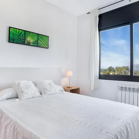 Sleeps 8 * Lloret de Mar