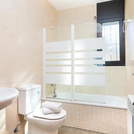 Sleeps 8 * Lloret de Mar