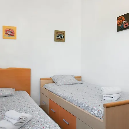 Sleeps 8 * Lloret de Mar